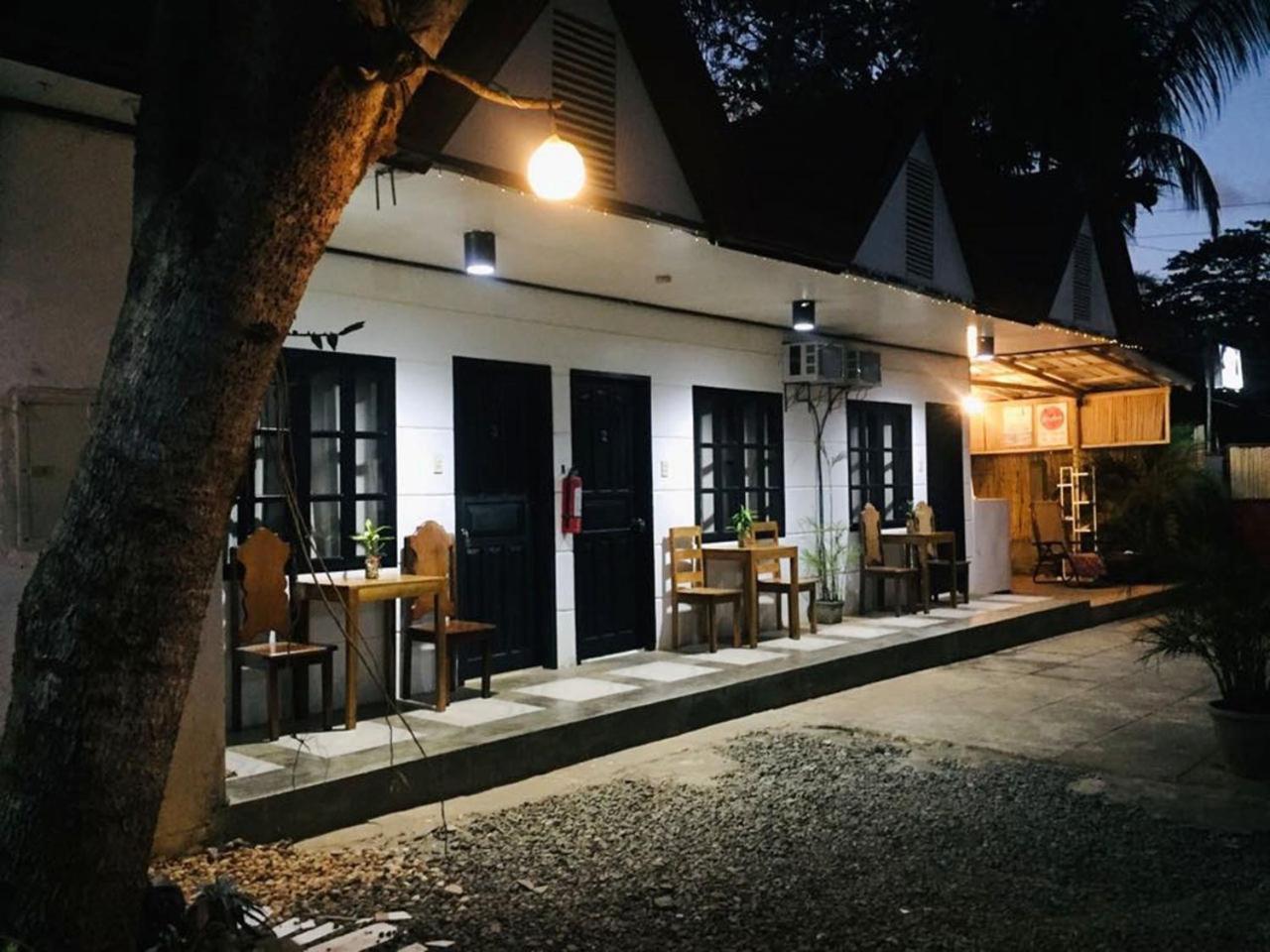 A&J Pension Puerto Princesa Екстериор снимка